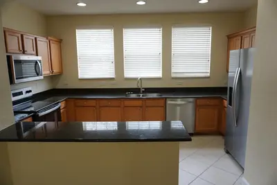 810 Marina Del Ray Lane 2, West Palm Beach – Townhouse for rent