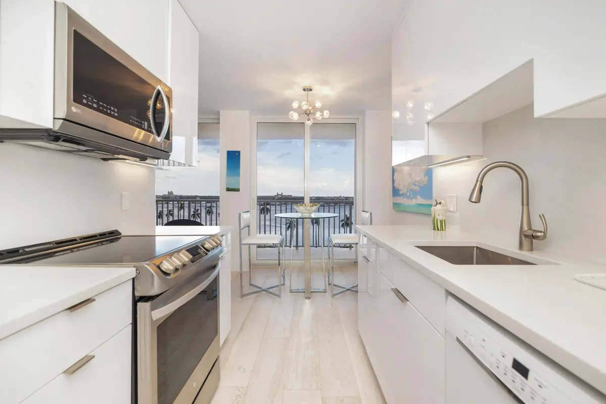 high-9 at 1801 S FLAGLER Drive 906, West Palm Beach