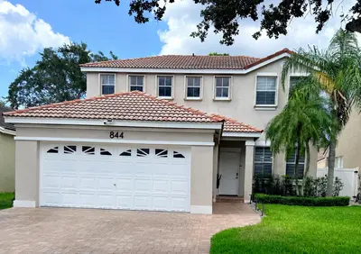 844 Falling Water Road, Weston – Single Family Residence for sale