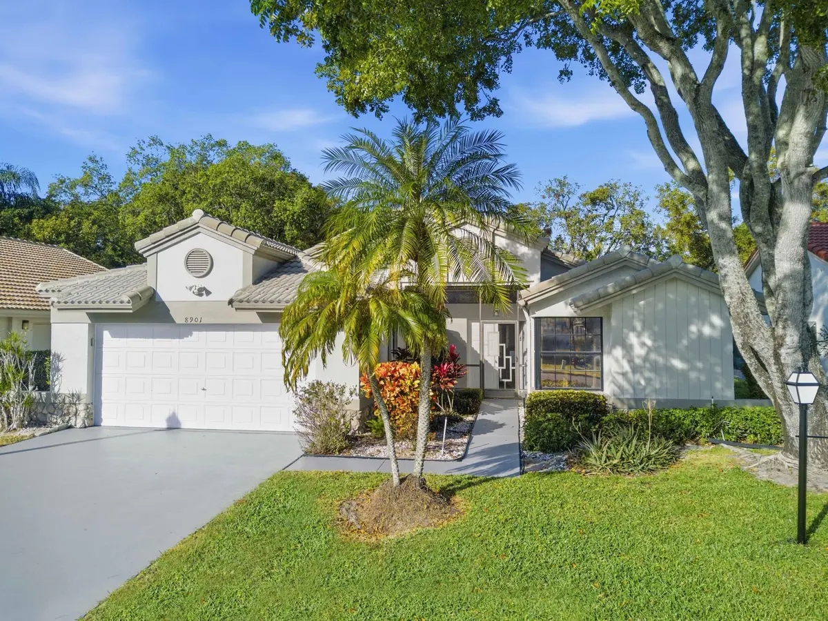 8901 BOATSWAIN Drive, Boynton Beach, FL – photo 2