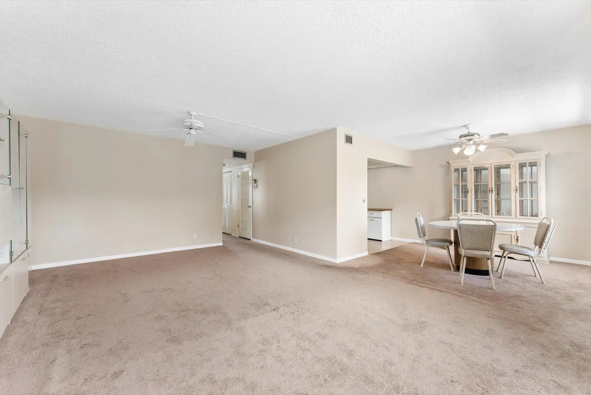 08-8 at 309 WELLINGTON M, West Palm Beach