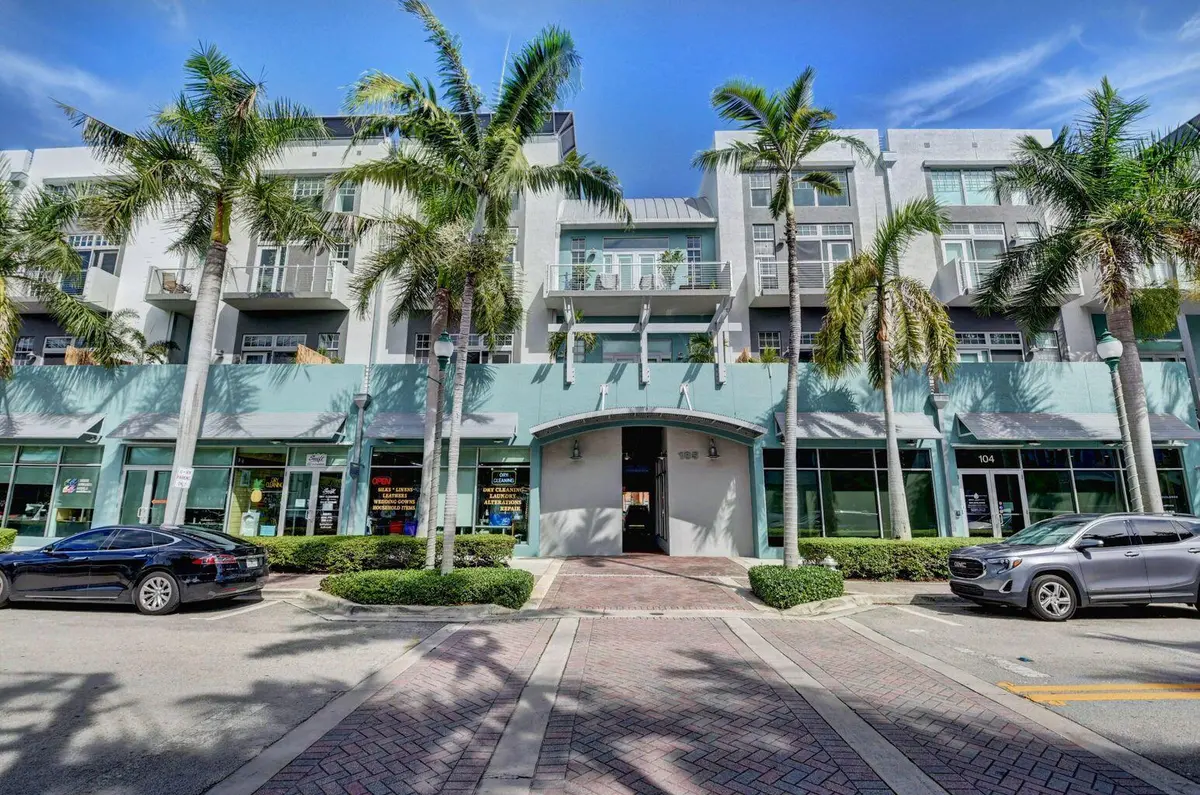 20210923232929959729000000-o at 185 NE 4TH Avenue 204, Delray Beach