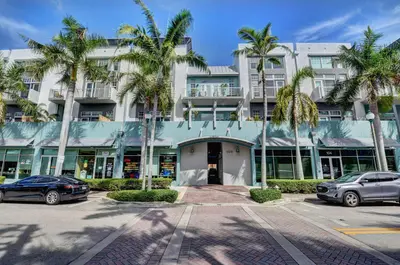 185 NE 4TH Avenue 204, Delray Beach – Condominium for rent