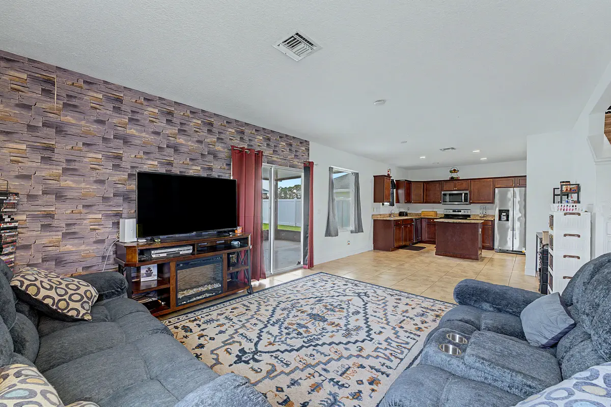 Living Area/Kitchen at 416 Seafoam Circle, Fort Pierce