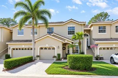 7024 Torrey Pines Circle, Port St. Lucie – Townhouse for sale