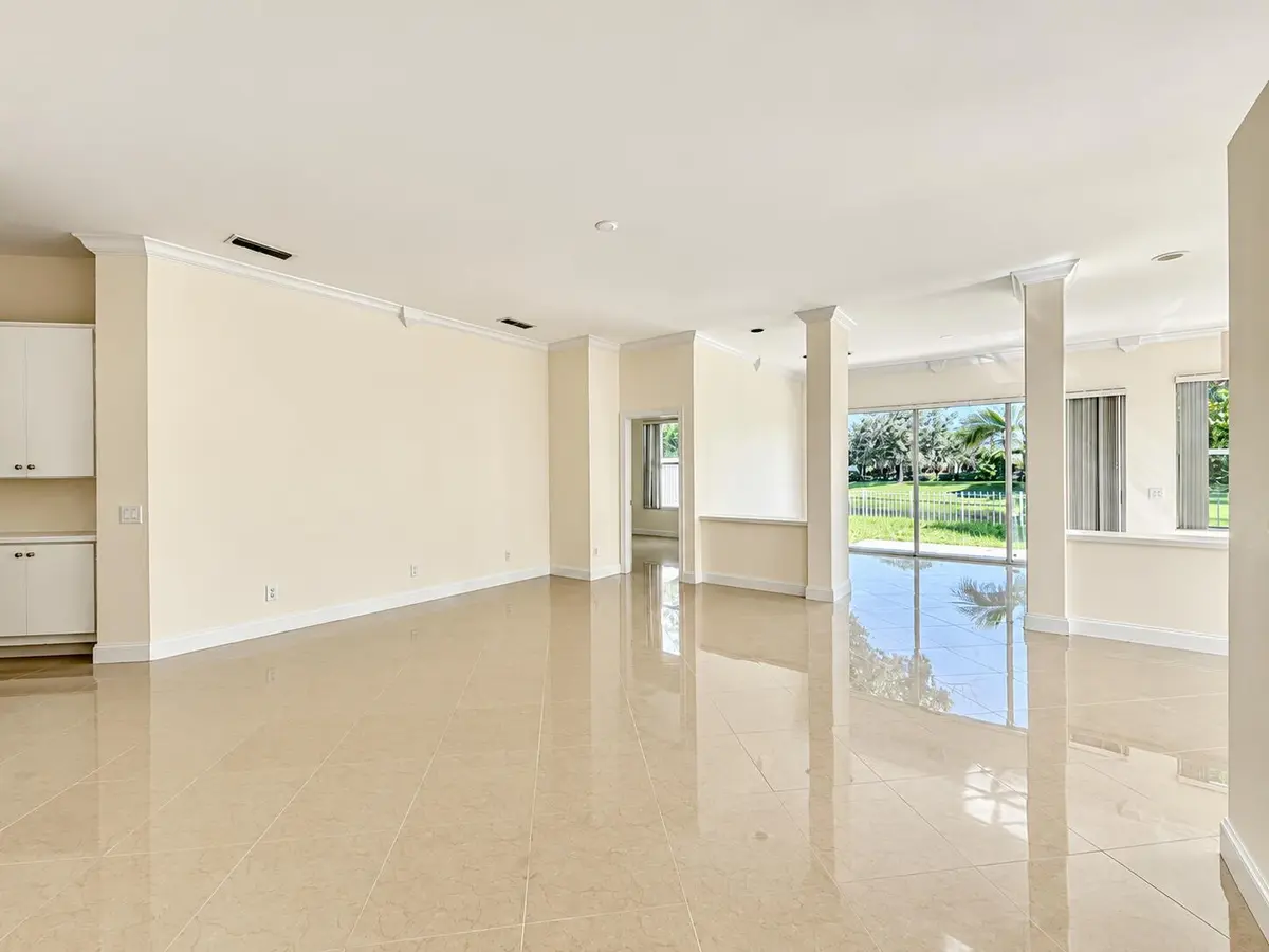 Family Room at 2571 SW Greenwich Way, Palm City