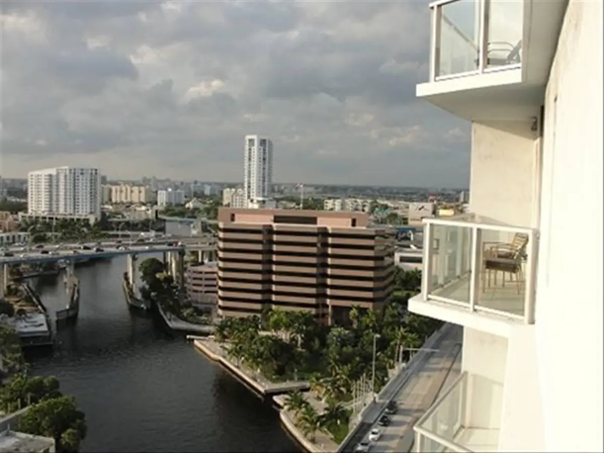 15220403-8 at 185 SW 7th Street 1802, Miami