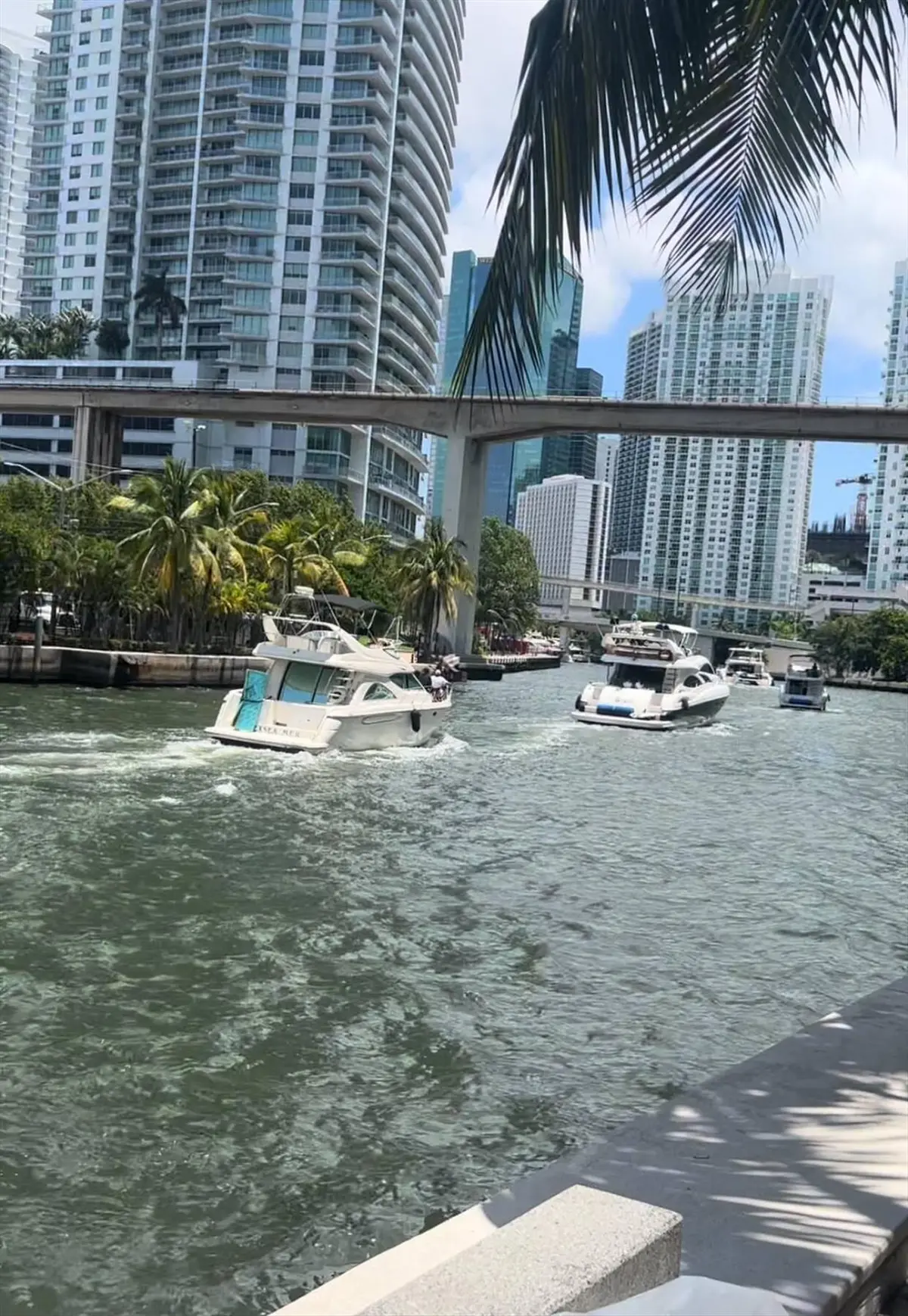 15220403-2 at 185 SW 7th Street 1802, Miami
