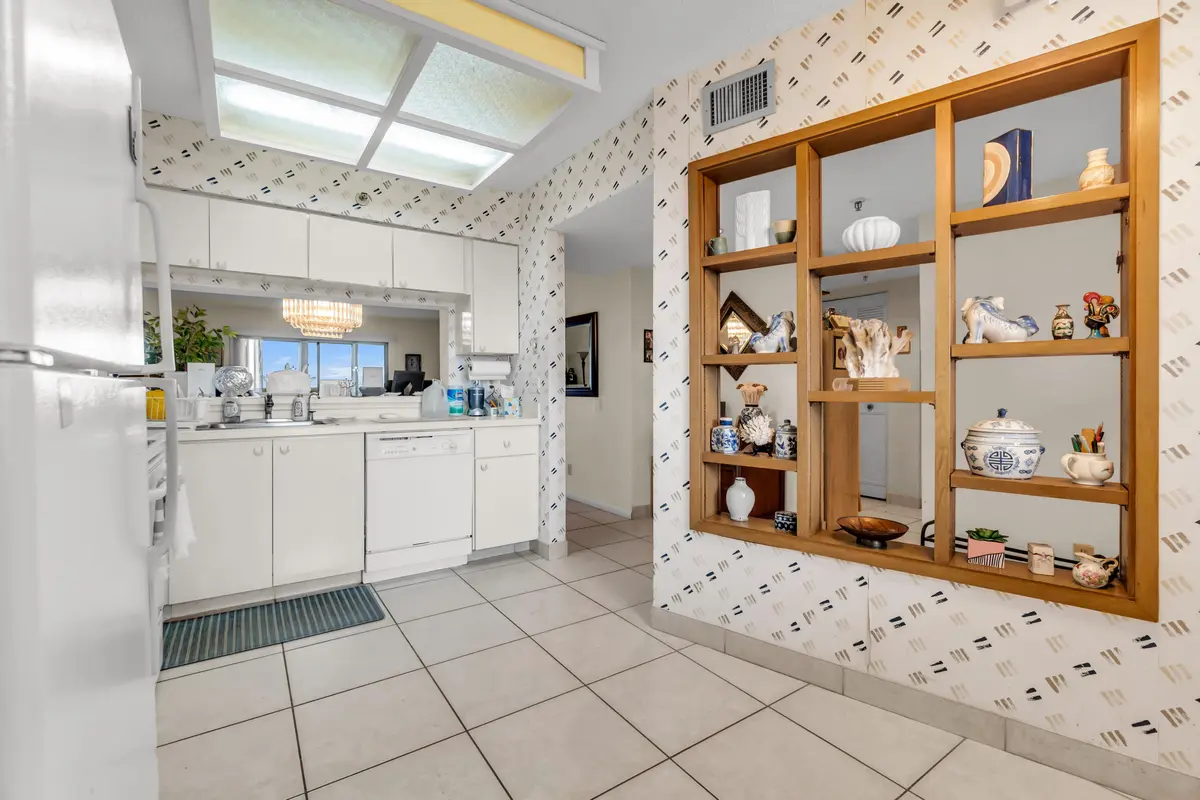 14460 Strathmore Lane 704, Delray Beach, FL – photo 8