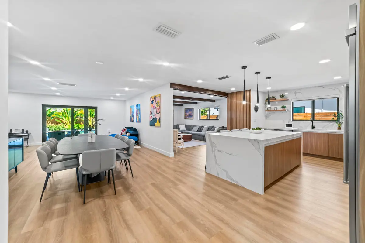 2451 NE 199th Street, Miami, FL – photo 6