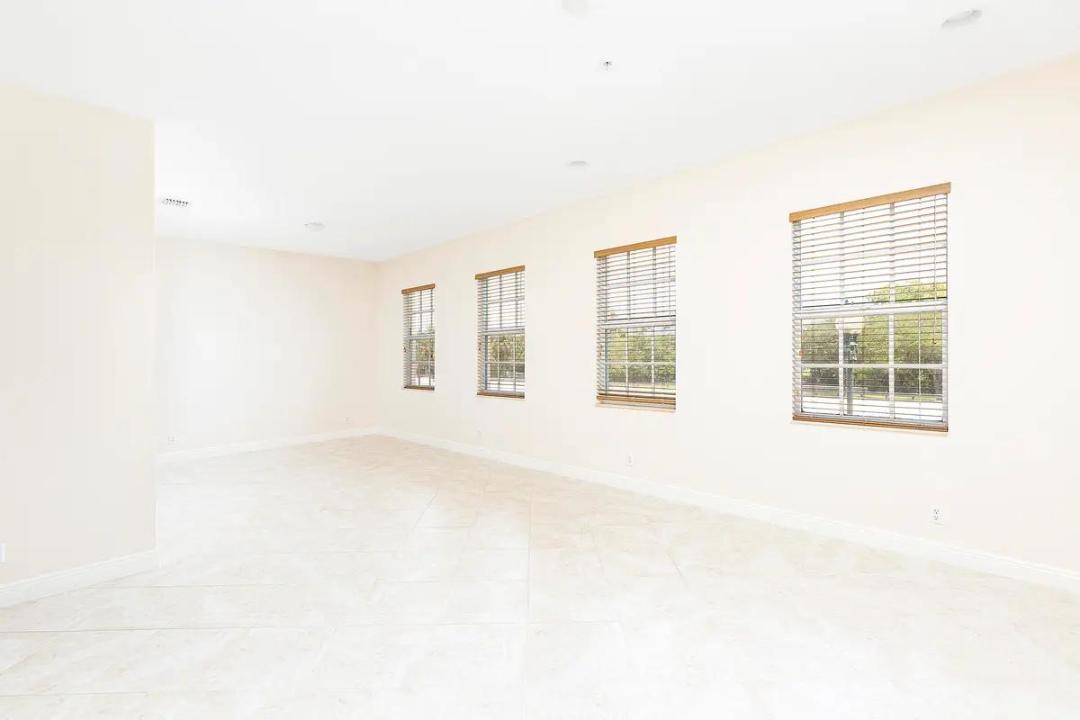 13_U2_Livingroom_2 at 6807 LAKESIDE Circle 102-1, Davie