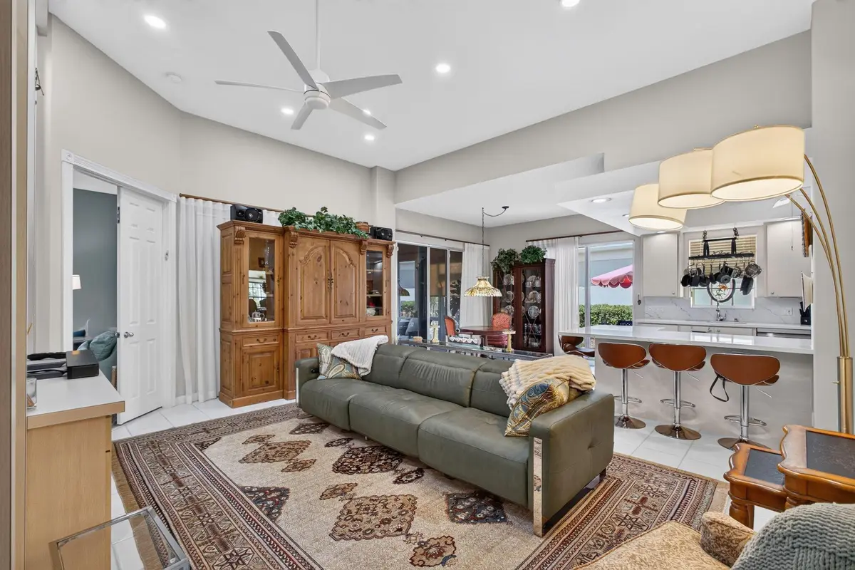 20260909162056003803000000-o at 8390 E GARDEN OAKS Circle, Palm Beach Gardens