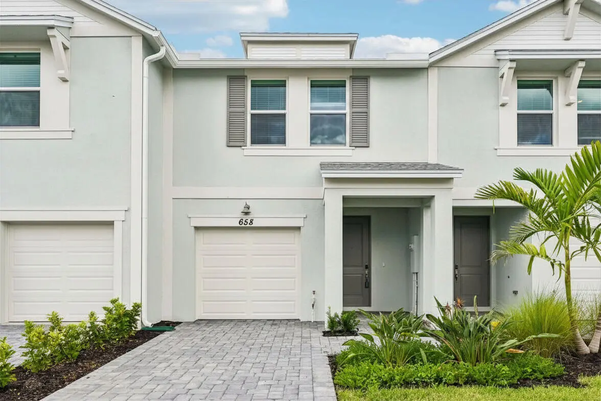 658 Salisbury Cir at 658 Salisbury Circle, Fort Pierce