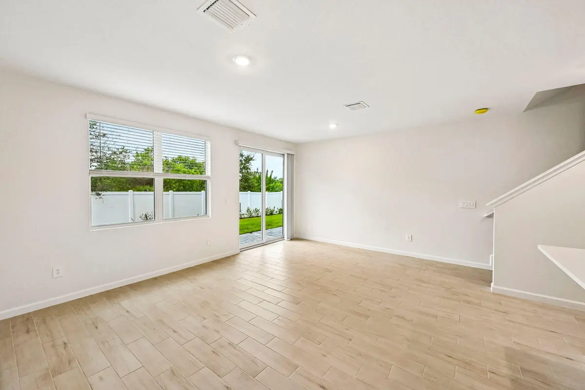 658 Salisbury Cir (5) at 658 Salisbury Circle, Fort Pierce