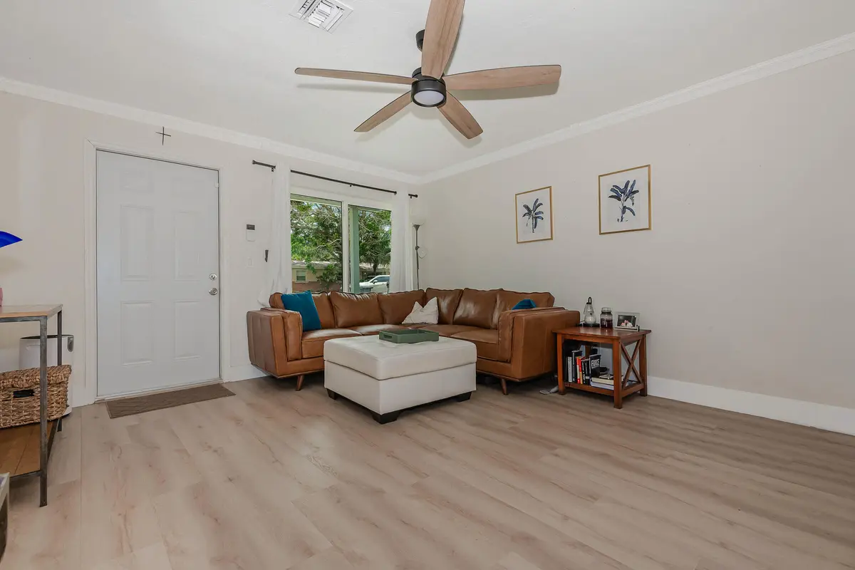 0-4 at 5631 FREEDOM Street, Hollywood