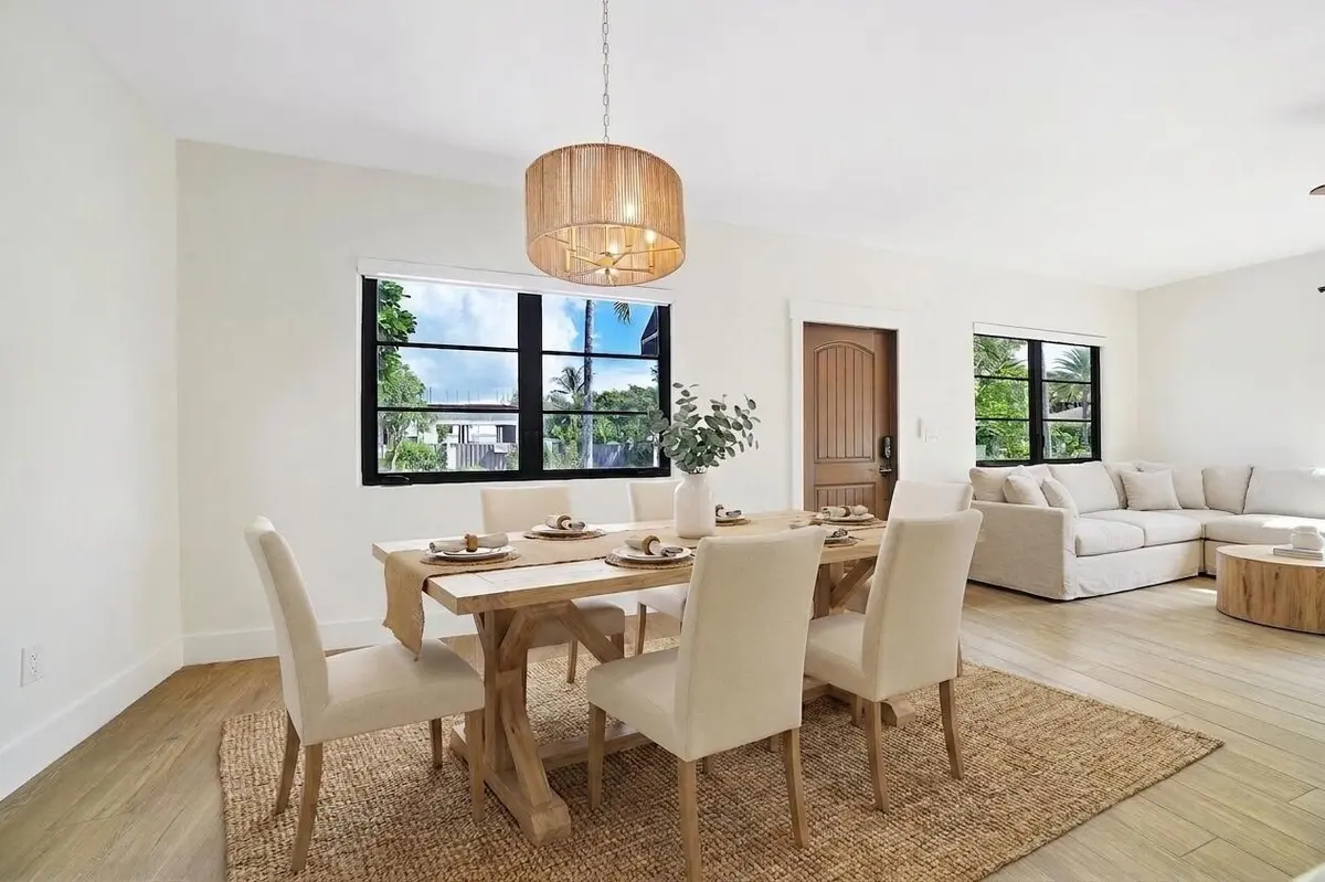 Virtually staged at 222 NE 9TH Street, Delray Beach
