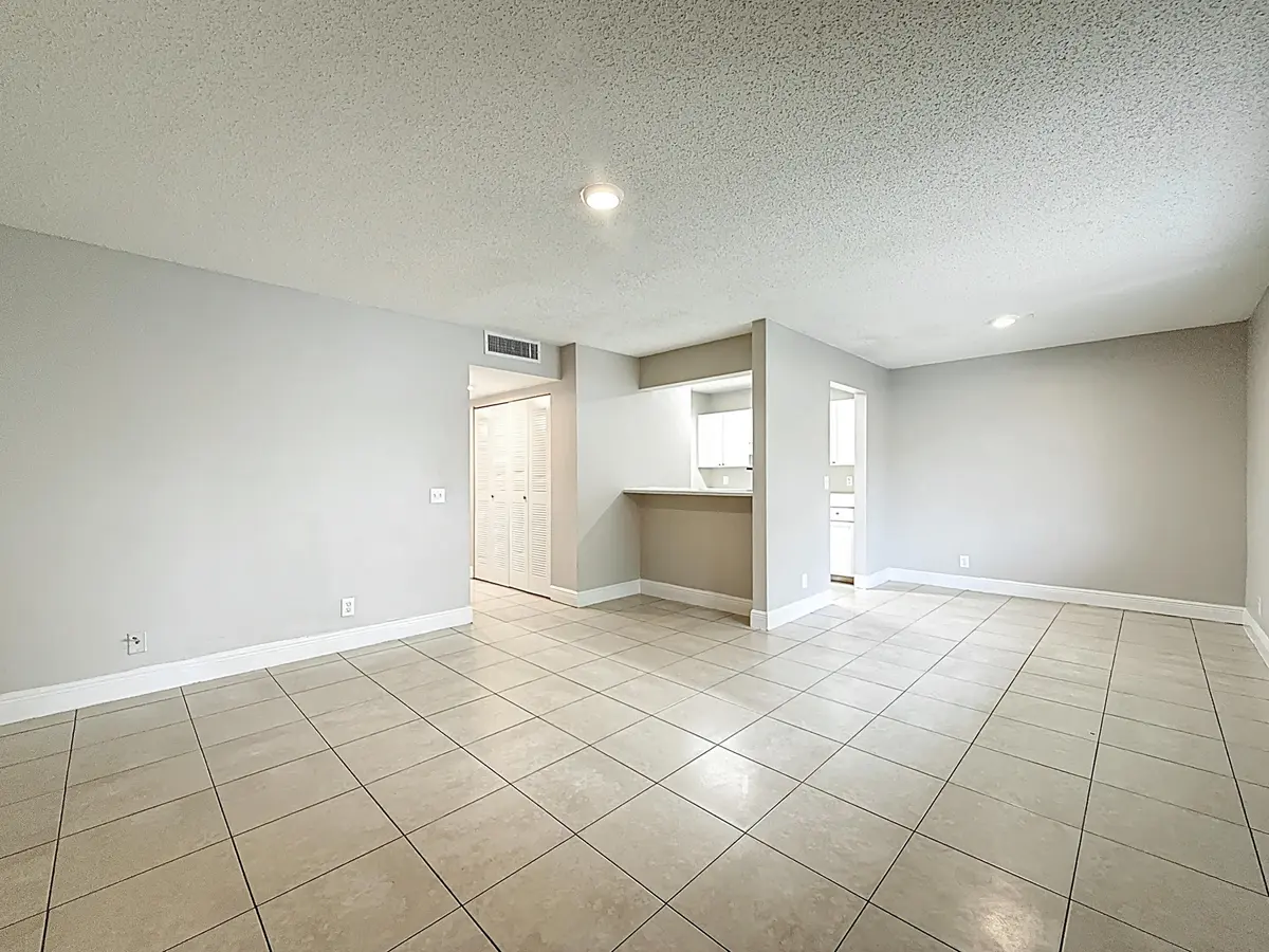 719 Meadows Circle-7 at 719 MEADOWS Circle, Boynton Beach
