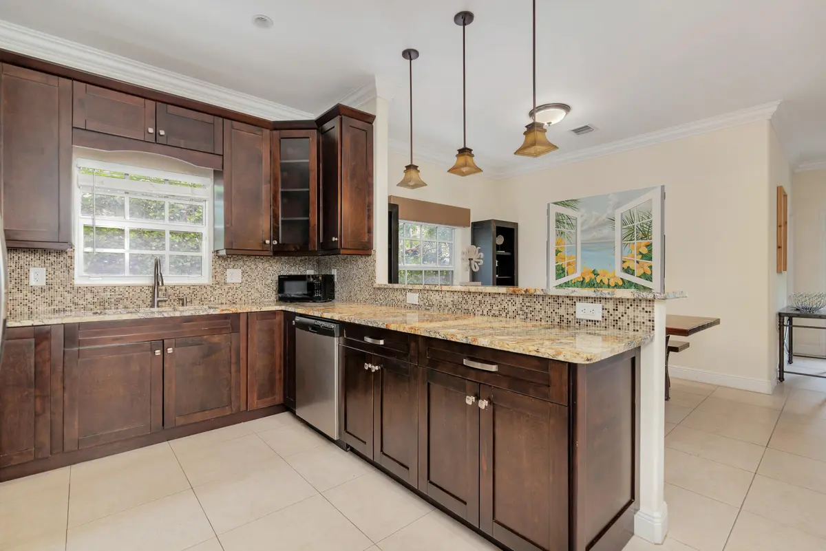 233 Malverne Road 233, 235, 237, 239, West Palm Beach, FL – photo 6