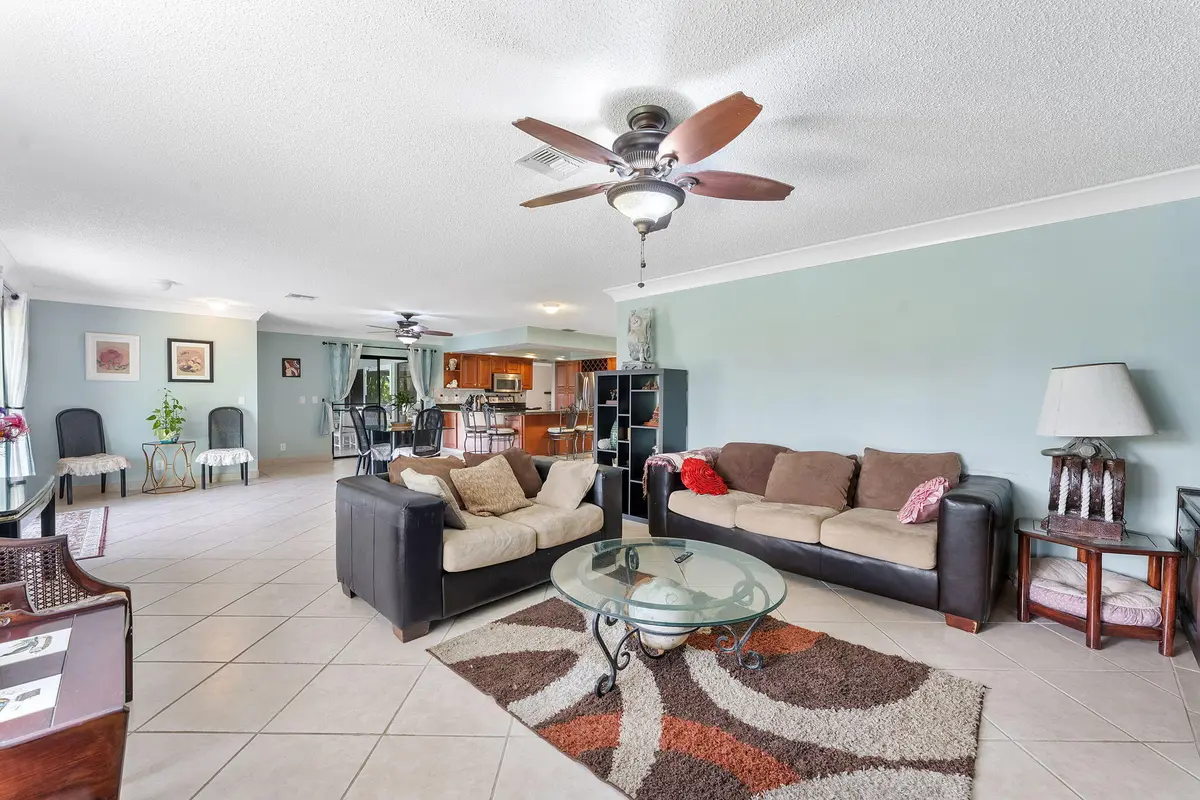 62-web-or-mls-DSC05060 at 154 SANTA MONICA Avenue, Royal Palm Beach