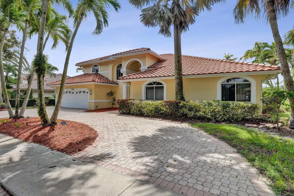 DSC01594 at 11340 Lakeshore Drive, Cooper City
