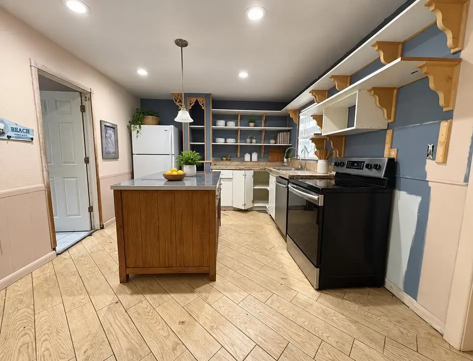 saleswise-retouch-1788987095717 at 6771 NW 24TH Street, Margate