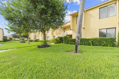 5373 SE MILES GRANT Road 103, Stuart – Condominium for sale