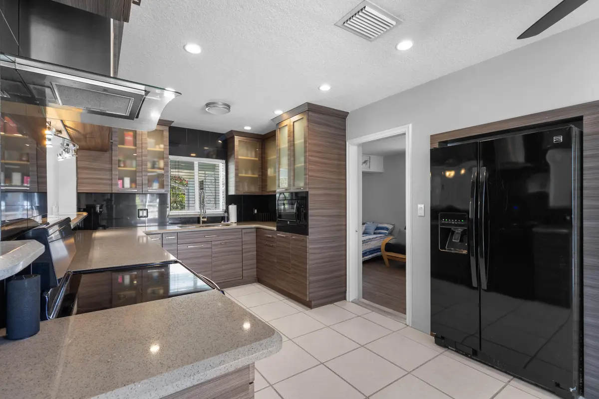 IMG_0100 at 2333 SE 11TH Street, Pompano Beach