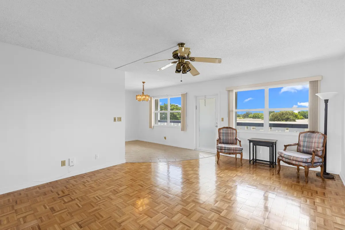 R6II8034 at 4062 OAKRIDGE F 4062, Deerfield Beach