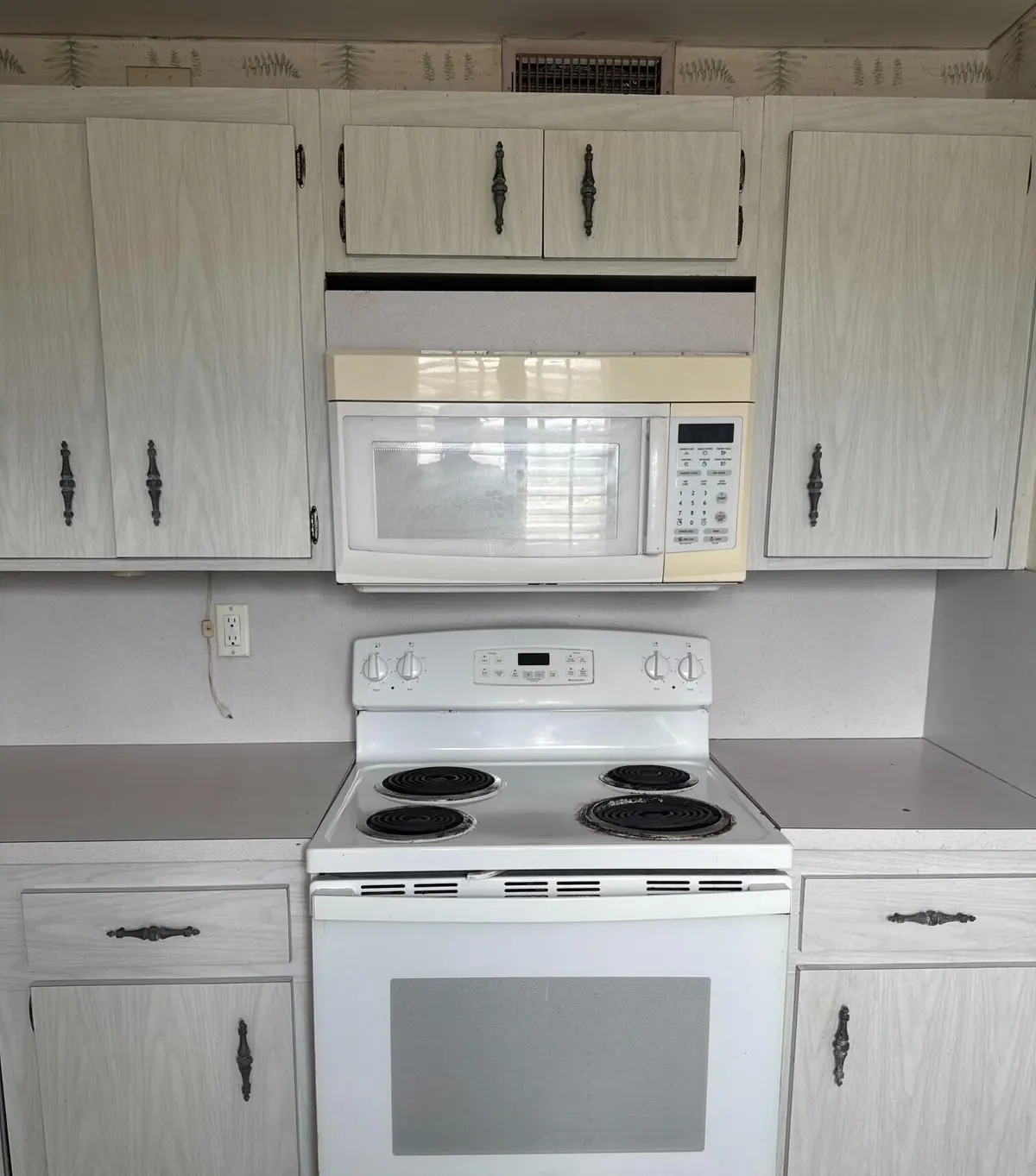 Range at 9101 W SAMPLE Road 601, Coral Springs