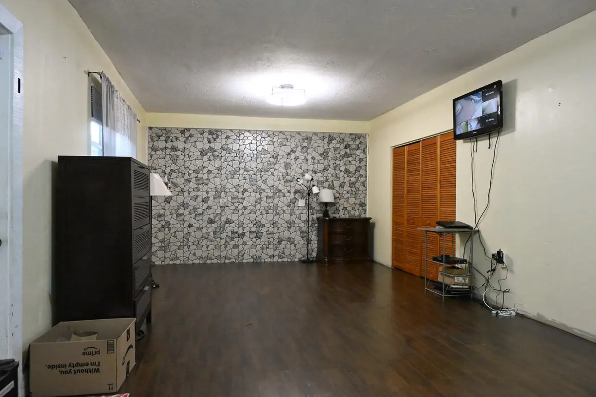 PRIMARY BEDROOM at 6814 NW 14TH Street, Plantation