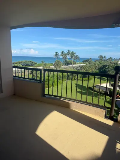 101 OCEAN BLUFFS Boulevard 402, Jupiter – Condominium for sale