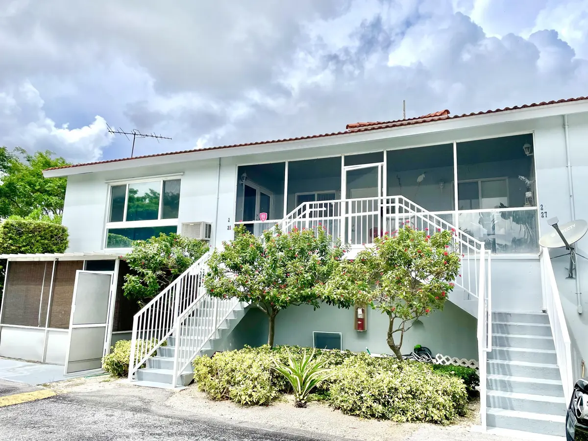 Pool at 431 W Camino Real, Boca Raton