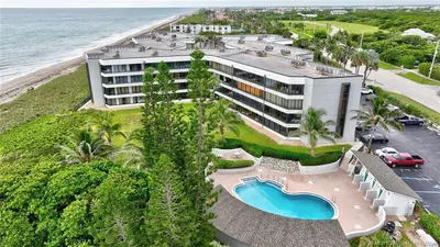 1357 NE OCEAN Boulevard 205, Stuart – Condominium for rent
