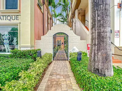 801 E PALMETTO PARK Road, Boca Raton – Apartment for rent