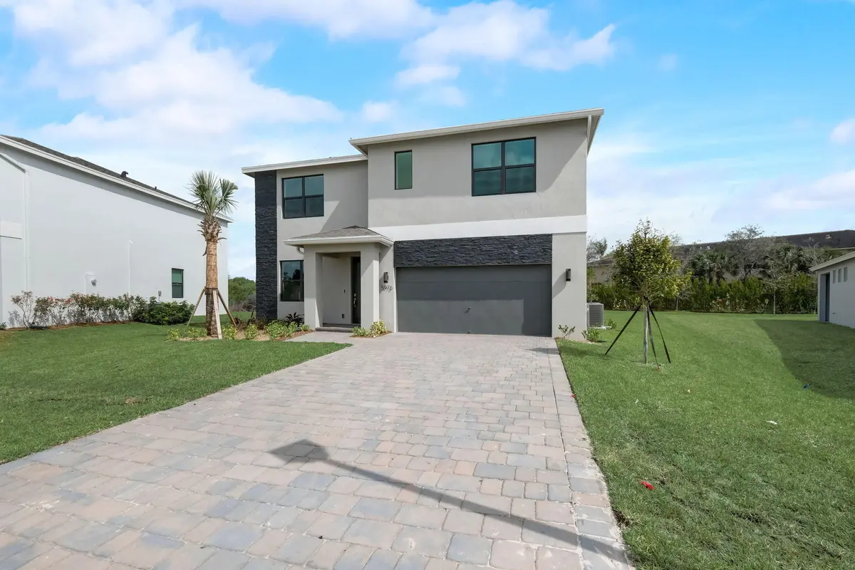 front 1.3 at 5976 SE Sky Blue Circle, Stuart
