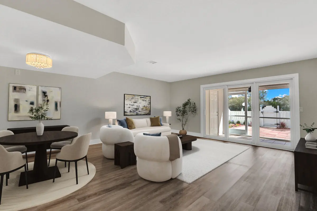 virtual staging at 234 FOXTAIL Drive E, Greenacres