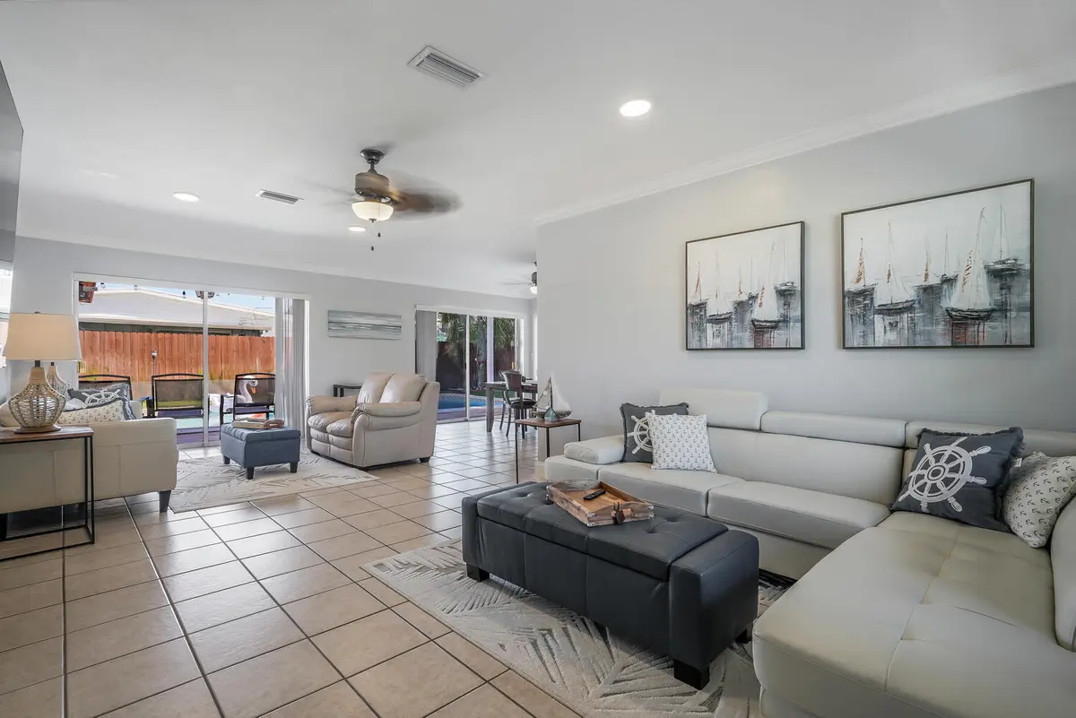 416 Lighthouse Drive North-large-006-003 at 416 LIGHTHOUSE Drive, North Palm Beach