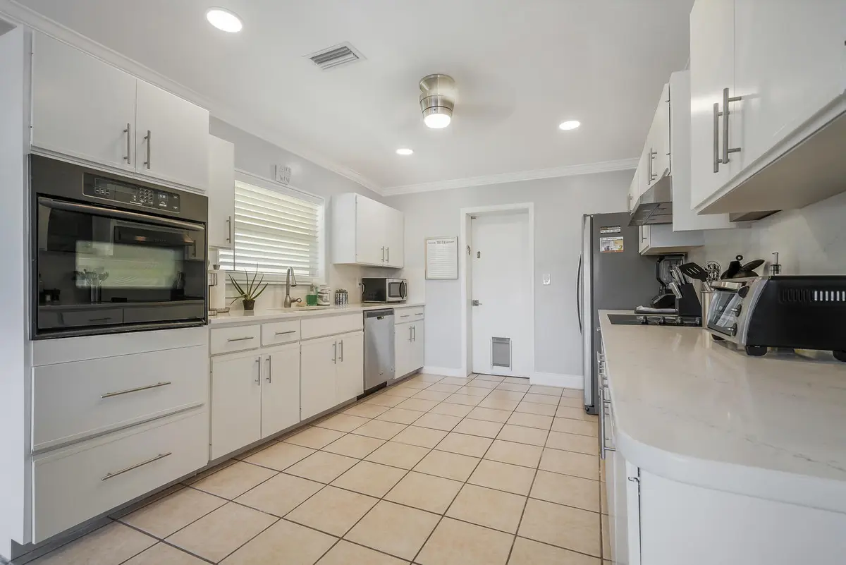 416 Lighthouse Drive North-large-011-004 at 416 LIGHTHOUSE Drive, North Palm Beach