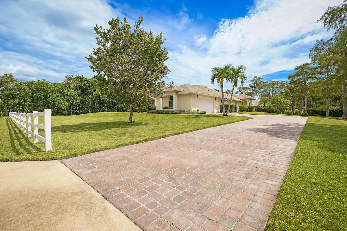 Brick Paver Driveway at 15652 86TH Way, Palm Beach Gardens