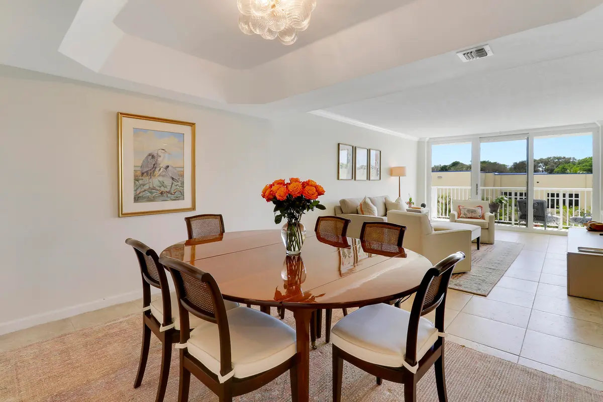 Dining area at 1801 S FLAGLER Drive 301, West Palm Beach
