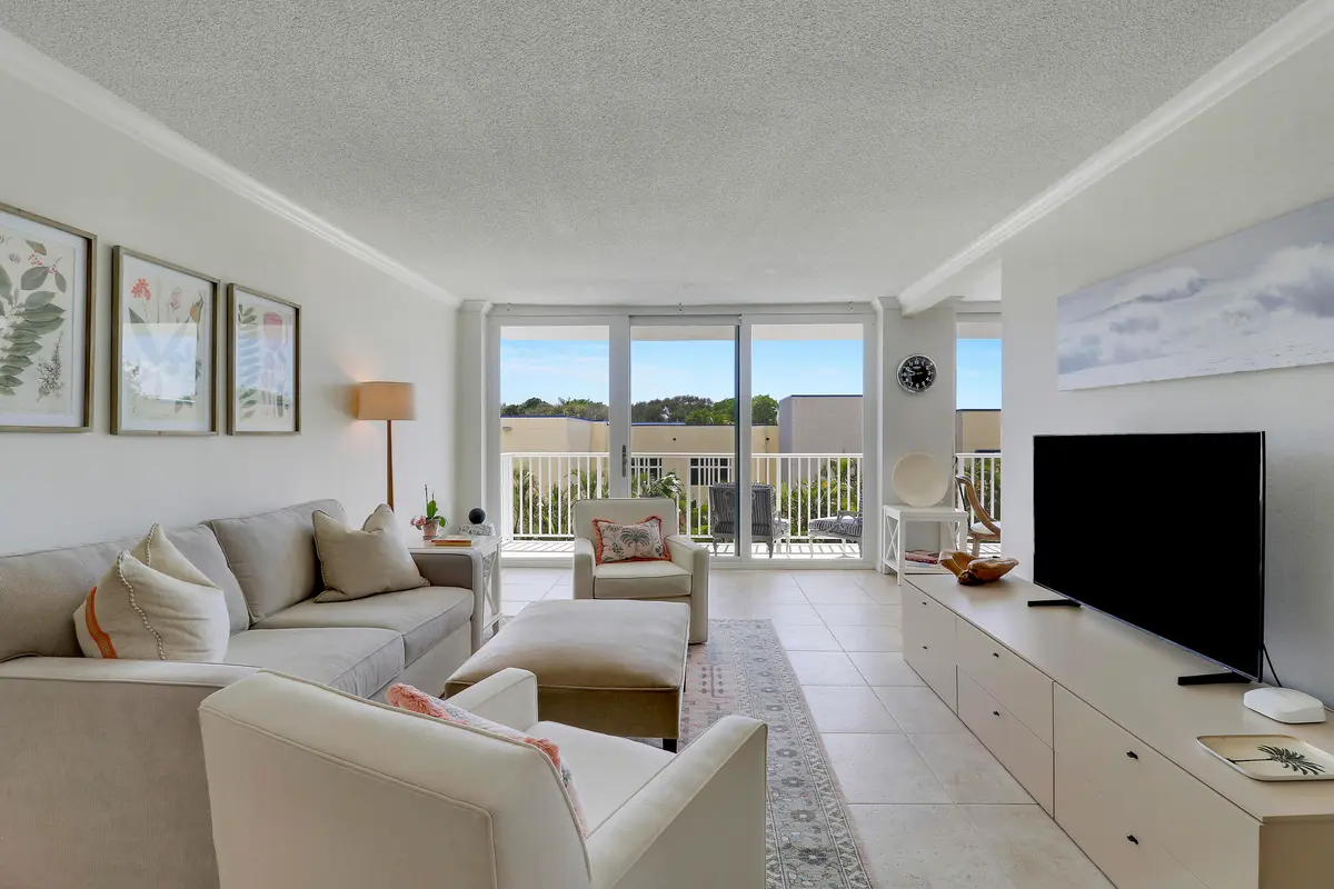 Living Room at 1801 S FLAGLER Drive 301, West Palm Beach