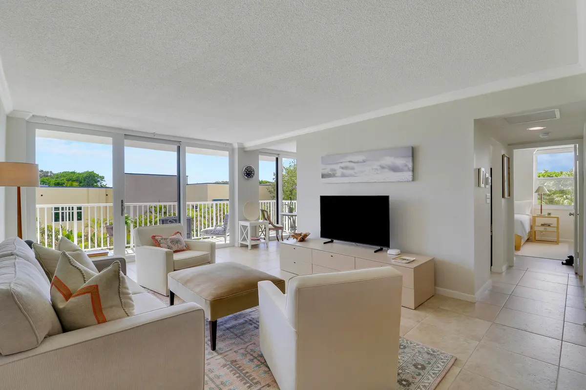 Living Room at 1801 S FLAGLER Drive 301, West Palm Beach