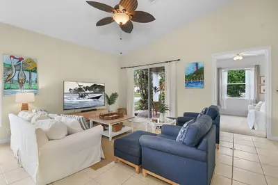 7085 SE Cricket Court, Stuart – Single Family Residence for sale