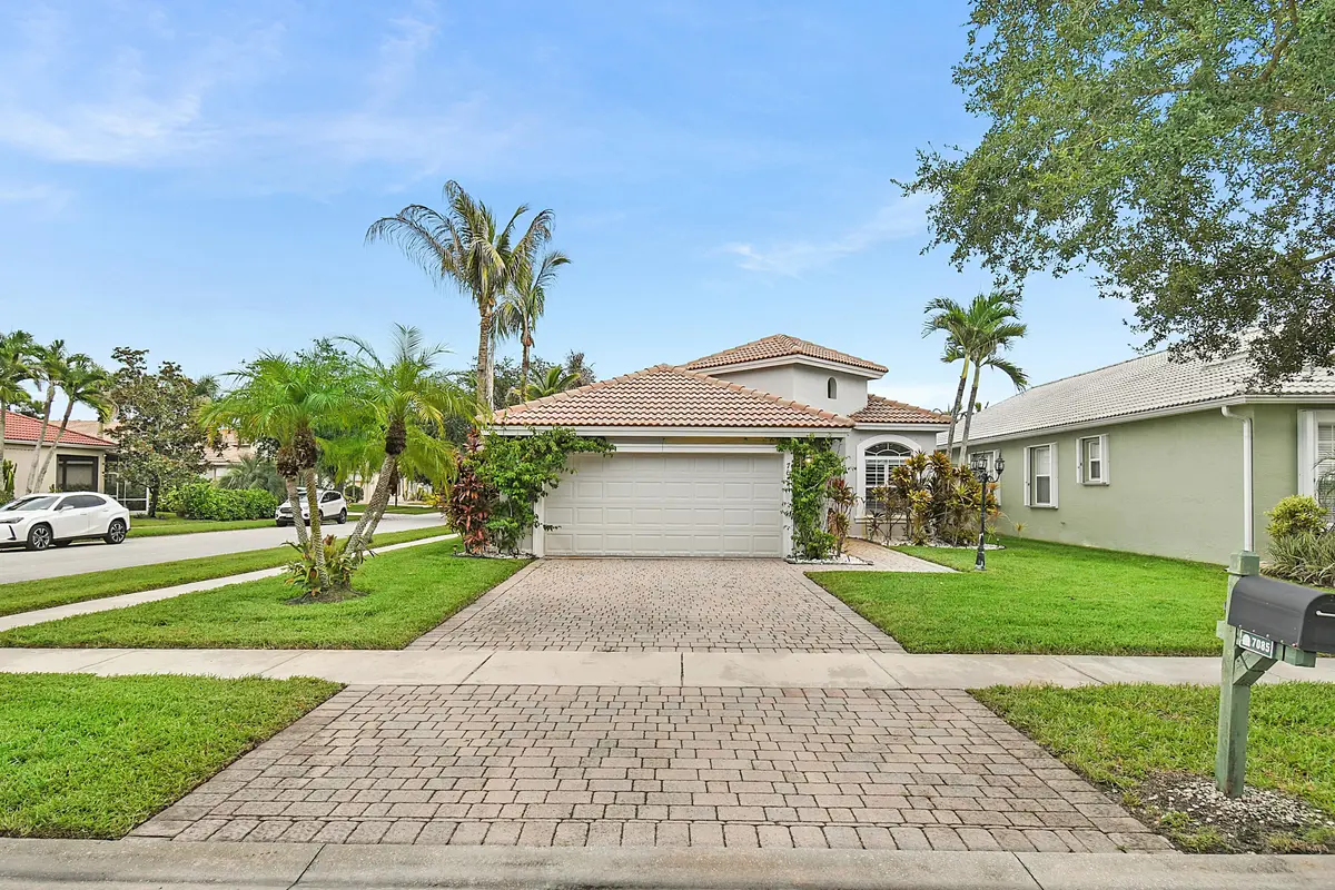 Corner lot at 7085 SE Cricket Court, Stuart
