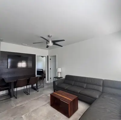 412 NE Eller Street C, Deerfield Beach – Apartment for rent