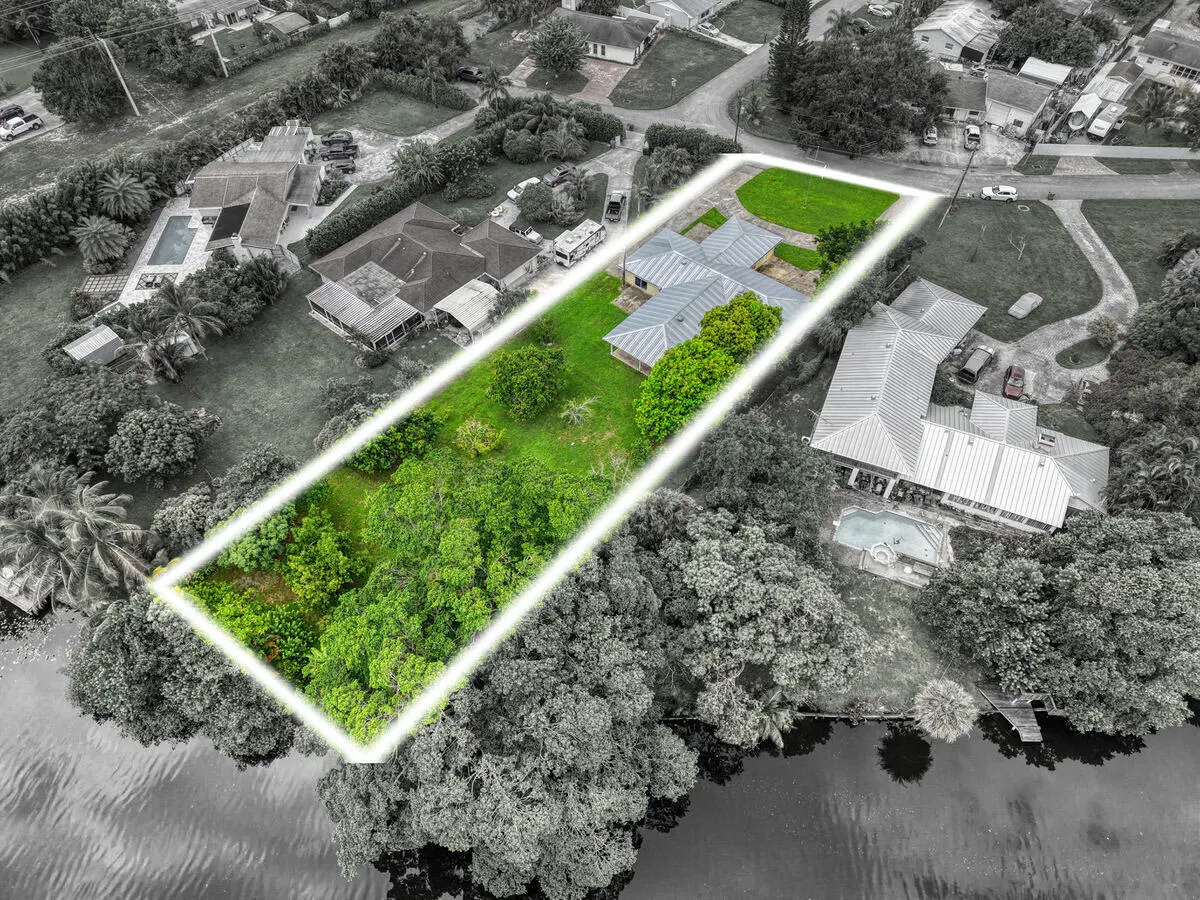 20 Backyard (3) at 446 SANTA FE Road, West Palm Beach