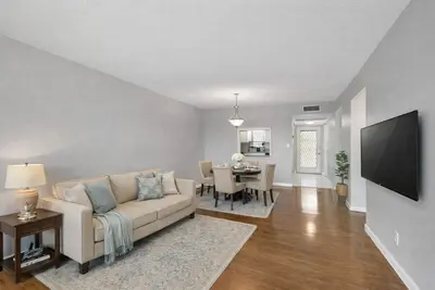 9300 SW 8TH Street 303, Boca Raton – Condominium for sale