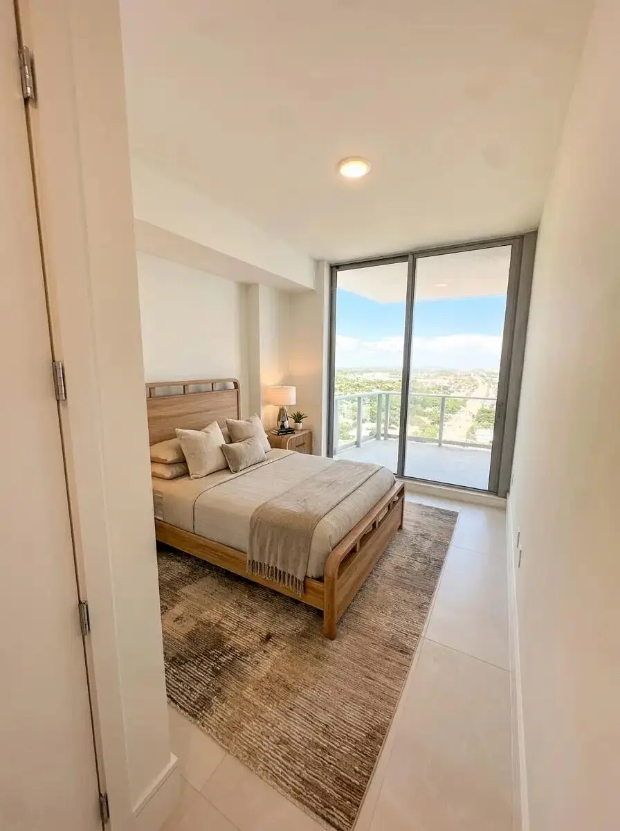 composite-14 at 220 Lake Shore Drive 2021, Lake Park