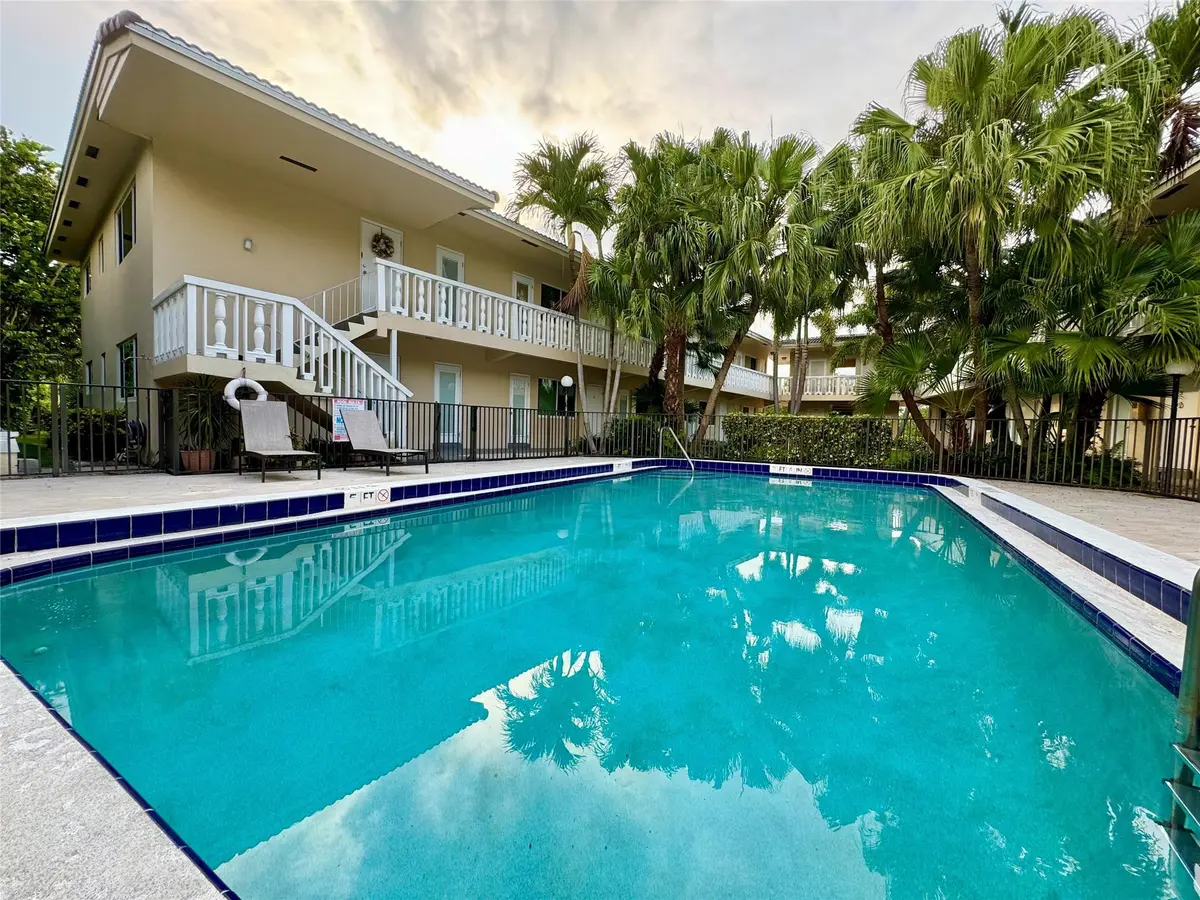 Photo 1 at 2110 NE 39TH Street 2A, Fort Lauderdale