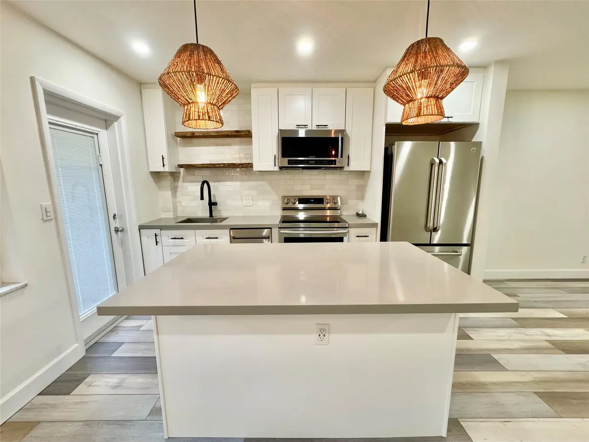 Photo 6 at 2110 NE 39TH Street 2A, Fort Lauderdale